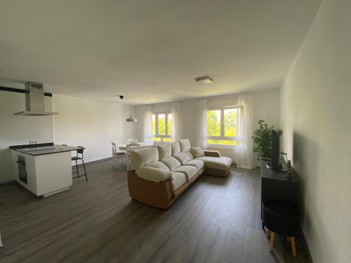 173A Amplio Apartamento Moderno Хихон Экстерьер фото